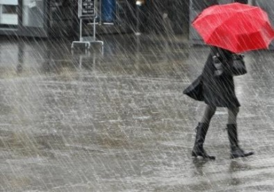 İstanbul hava durumu: AKOM uyarmıştı! Sağanak yağış başladı