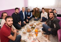 NECDET BUDAK - Rektör Daveti Kırmadı, Öğrenci Evine Gitti