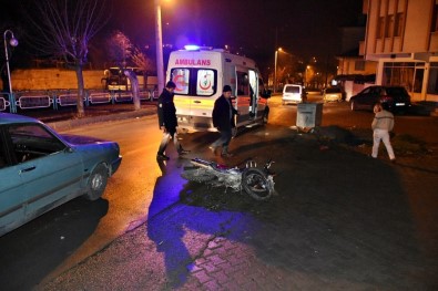 Tosya'da Trafik Kazası Açıklaması 2 Yaralı