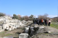 STRATONIKEIA - Arkeolog Adayları Stratonikeia Antik Kenti'ni Gezdi
