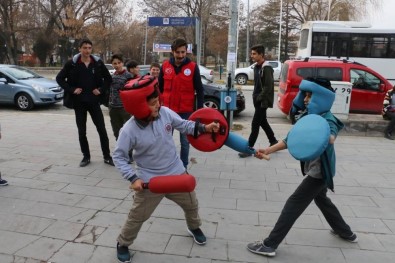 Erzincan Mobil Gençlik Merkezi Gençler İçin Yollarda