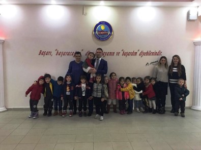 Anaokulu Öğrencilerinden Hendek Kaymakamı'na Ziyaret
