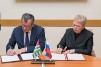 ABHAZYA - Rusya İle Abhazya Arasında Eğitimde Denklik Anlaşması İmzalandı