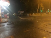OTOBÜS DURAĞI - Sokak Ve Caddeler Temizleniyor