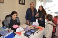 ŞİİR KİTABI - Yenişehirli Şair Okurlarıyla Buluştu