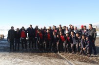 BAHÇECIK - Ardahan Esnafından Takımına Moral Yemeği