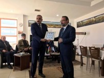 ULU CAMİİ - Azerbaycanlı Heyetten Yıldırım'a Plaket