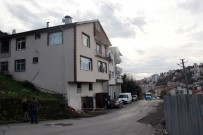 SADAKA - Hafriyat Sonrası Oluşan Çatlaklar Bina Sakinlerini Korkutuyor