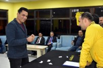 HAKAN ŞIMŞEK - Şehit Oğuz Özgür Çevik Turnuvasında Çeyrek Final Heyecanı