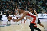 Tahincioğlu Basketbol Süper Ligi Açıklaması Muratbey Uşak Açıklaması 67 - Gaziantep Basketbol Açıklaması 75