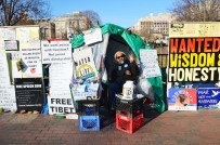 JIMMY CARTER - Beyaz Saray'ın önünde 36 yıldır süren protesto