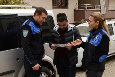 Bingöl'de Polisler, Vatandaşı Broşürle Uyardı