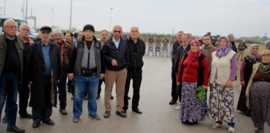 Burnaz Plajı'ndaki Barakaların Yıkımına Başlandı