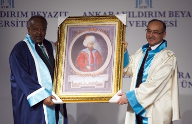 Cibuti Cumhurbaşkanı Guelleh'e Fahri Doktora Unvanı