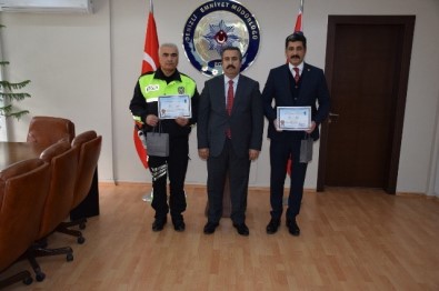 Denizli'de Başarılı Polisler Ödüllendirildi
