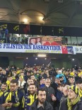 ÇILGIN AŞIK - Fenerbahçe Tribünlerinde Sürpriz Evlenme Teklifi