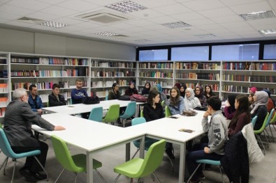 Yazarlık Okulu'nda Geleceğin Yazarlarına İlk Ders Zili Çaldı