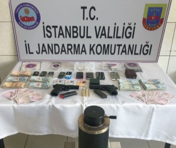 2 Milyonluk Altını Çaldılar Jandarma'dan Kaçamadılar