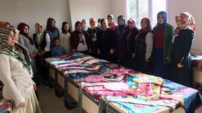Andırın'da Tığ Oyası Sergisi Açıldı
