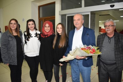Başkan Bahçavan'dan Gençlere Ziyaret