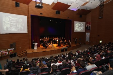 ERÜ'de Klasik Türk Müziği Korosu Konser Verdi