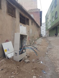 Kaçak Kullanamayacaklarını Anlayınca Panolara Saldırdılar