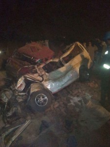 Kahire'de Trafik Kazası Açıklaması 13 Ölü