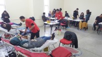 Öğrencilerden Kan Bağışı