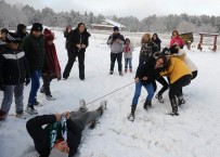 Uludağ'da Kar Üstünde Nefes Kesen Yarışma