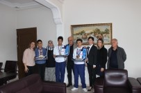 RAMAZAN CAN - Özel Sporculardan Başkan Karaçelik'e Ziyaret