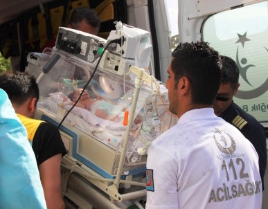 14 Günlük Yiğit Bebek Ameliyat İçin İstanbul'a Uçtu