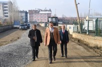 KALDIRIMLAR - Başkan Asya, Çalışmaları Yerinde İnceledi