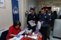 KAYıHAN - Büyükşehir Zabıta Personeli Kan Verdi