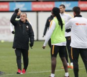 METİN OKTAY - Fatih Terim İlk Antrenmanına Çıktı