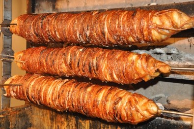 Kokoreç Yiyerek Mutluluklarına Mutluluk Kattılar