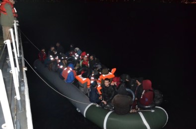 Yunan Adalarına Geçmek İsteyen 51 Kaçak Göçmen Yakalandı