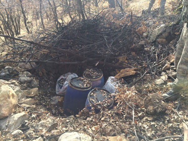 Diyarbakır'da 2 PKK'lı terörist yakalandı