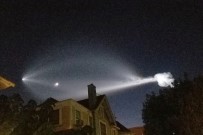 LOS ANGELES - Kaliforniya'dan Fırlatılan Roketlos Angeles'ı Aydınlattı