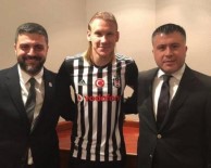 ARDA TURAN - Vida, Beşiktaş Formasını Giydi