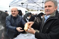 MEHMET YAPıCı - 4 Ton Hamsi Festivalde Dağıtıldı