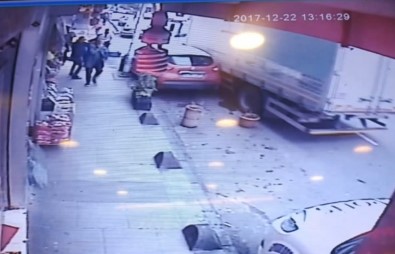 Bonzai Etkisindeki Sürücü Dehşet Saçtı