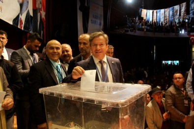 Fethiye AK Parti'de Kadir Sarıhan Güven Tazeledi