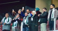 DOWN SENDROMU - Filistinli Muhammed Ve Ailesi Konyaspor'un Fenerbahçe Maçında Onur Konuğu Oldu