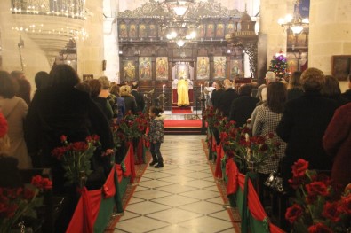 Hataylı Hristiyanlar Noel'i Kutladı