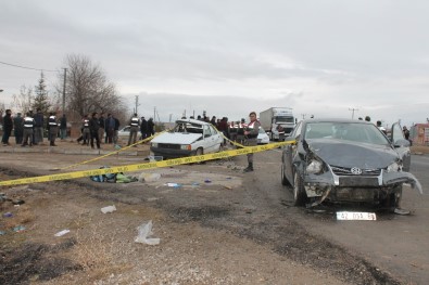 İki Otomobil Çarpıştı Açıklaması 1 Ölü, 5 Yaralı