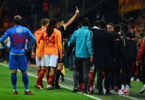 SARı KART - Koray Günter, Yedek Kulübesinde Sarı Kart Gördü