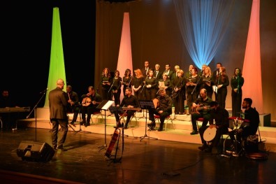 Büyükşehir Belediyesi, Mevlana'yı Konserle Andı