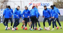 KARABÜKSPOR - Trabzonspor Kupa Mesaisine Hazırlanıyor