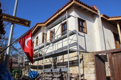 Atatürk'ün Evi Restore Çalışmaları Sürüyor