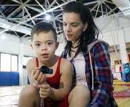 KALP AMELİYATI - Emirhan Dünyaya Örnek Oluyor